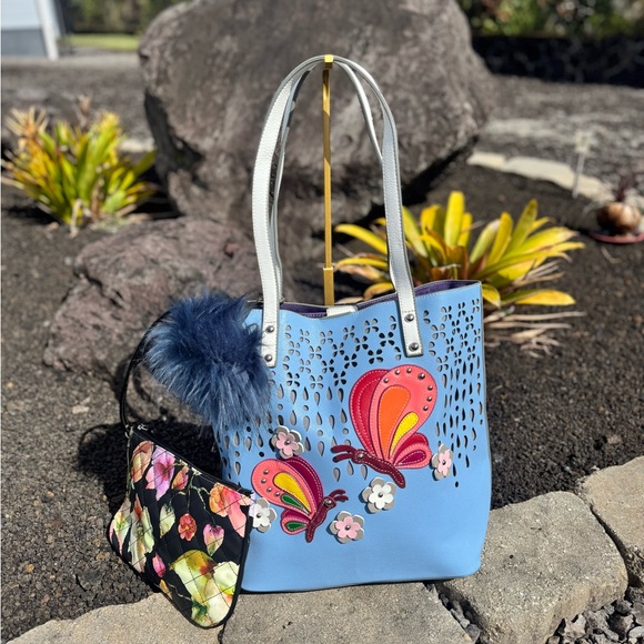 Sharif 1827 Blue Leather Butterfly Tote with Pouch, phone pouch & Charm - Picture 1 of 17